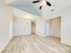 1700 Bob Dr in Royse City, TX - Foto de edificio - Building Photo