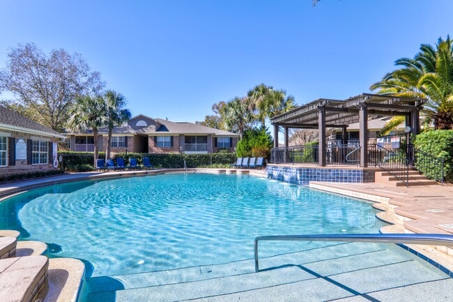 Kings Mill Apartment Homes in Pensacola, FL - Building Photo - Building Photo