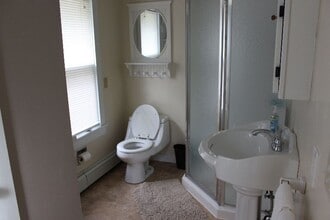 69 Ploughed Neck Rd in Sandwich, MA - Building Photo - Building Photo