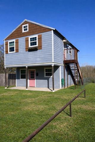 property at 215 Private Rd 1096