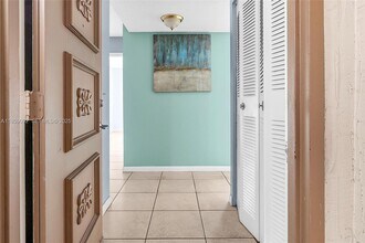 7747 SW 86th St in Miami, FL - Building Photo - Building Photo