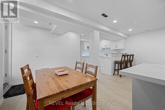 14 Michaela Crescent in Pelham, ON - Building Photo - Building Photo