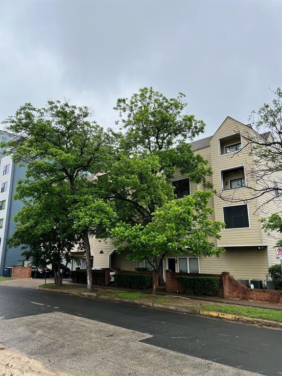 property at 2510 San Gabriel St