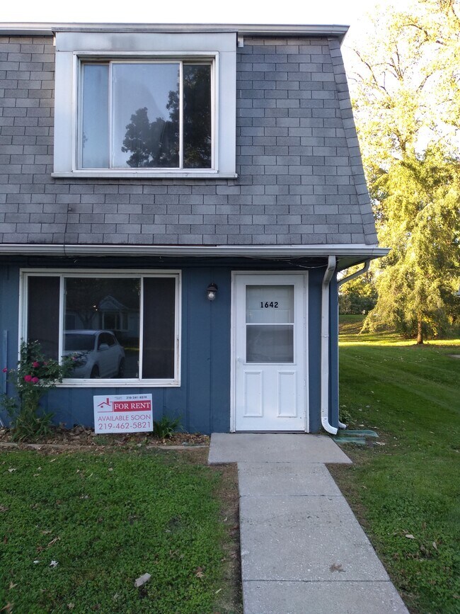 1642 W Ave Rentals in Chesterton, IN