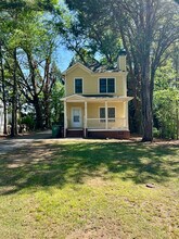 Room in House on Godfrey Dr NW in Atlanta, GA - Building Photo - Building Photo