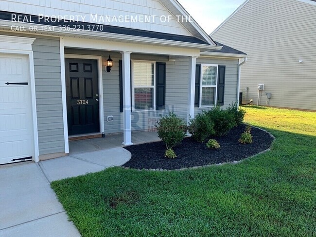 3724 Hillrise Dr in Greensboro, NC - Building Photo - Building Photo