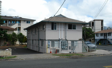 758 Isenberg St in Honolulu, HI - Building Photo - Building Photo