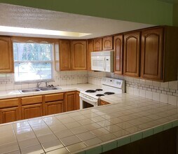 150 N Sportsmans Point in Inverness, FL - Building Photo - Building Photo