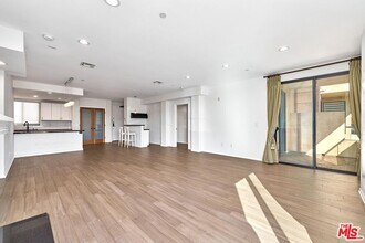 871 Crenshaw Blvd in Los Angeles, CA - Building Photo - Building Photo