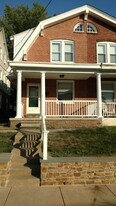 11 N Warner Ave in Bryn Mawr, PA - Building Photo