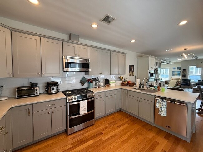 property at 24 Shapley Ave