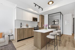 1635 Military Trail in Toronto, ON - Building Photo