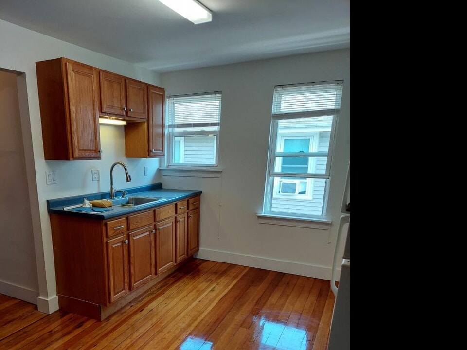 4 Gordon St in Quincy, MA - Building Photo