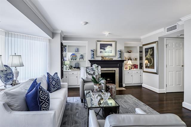 4242 Lomo Alto Dr in Dallas, TX - Foto de edificio - Building Photo