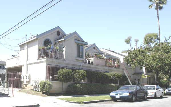 1088 Grand Ave in Long Beach, CA - Building Photo - Building Photo