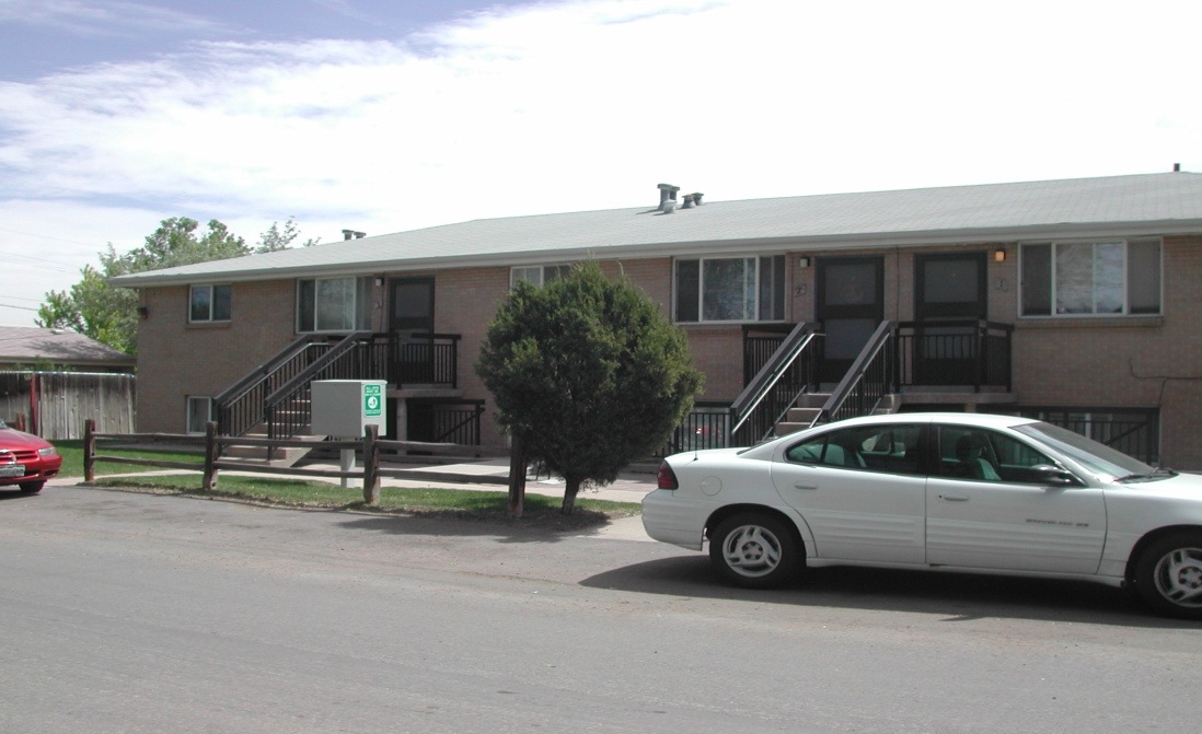 370 Benton St in Lakewood, CO - Foto de edificio