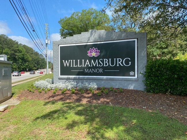 property at 1128 Nottingham Cir