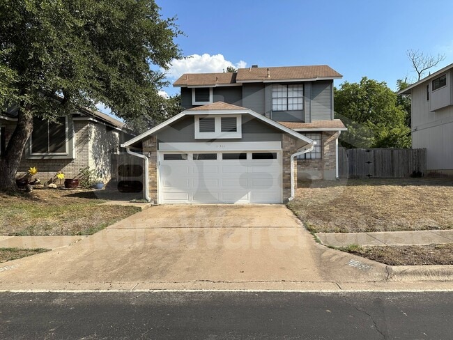 11921 Sky W Dr in Austin, TX - Building Photo - Building Photo