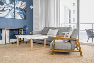 4401 Collins Ave, Unit ID1372350P in Miami Beach, FL - Foto de edificio - Building Photo