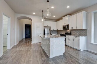9007 Shady Mountain in San Antonio, TX - Building Photo - Building Photo