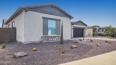 18541 W Thunderhill Pl in Goodyear, AZ - Building Photo - Building Photo