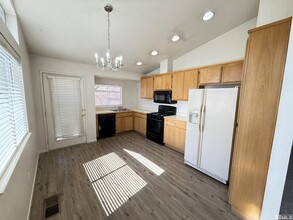 7607 Water View Way in Reno, NV - Foto de edificio - Building Photo
