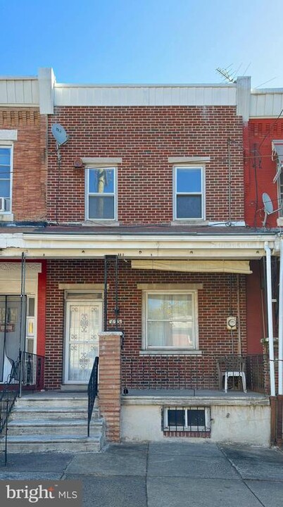 893 N 48th St in Philadelphia, PA - Building Photo