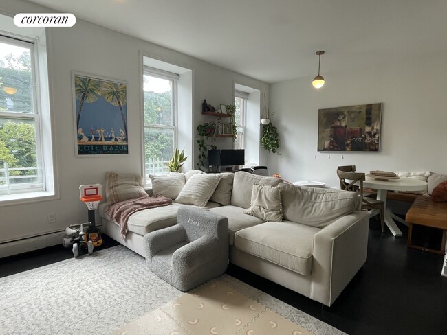 244 Carlton Ave in Brooklyn, NY - Building Photo - Building Photo