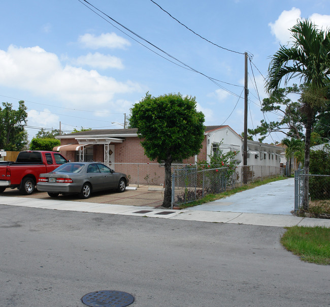 440 NW 22nd Ave in Fort Lauderdale, FL - Building Photo - Building Photo