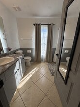 3618 NE 18th Pl in Cape Coral, FL - Foto de edificio - Building Photo