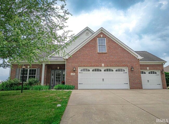 property at 2747 Thornhill Dr
