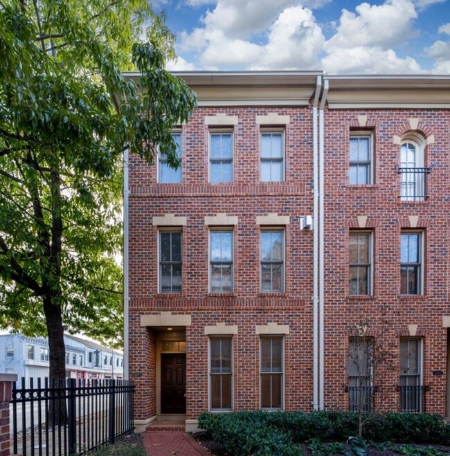 property at 2335 Boston St
