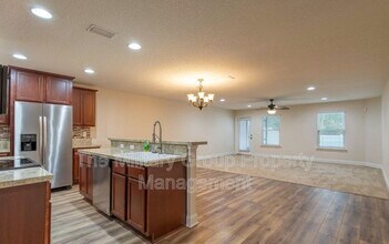 382 Old Jennings Rd in Middleburg, FL - Building Photo - Building Photo