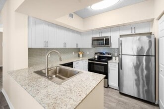Ibis Reserve Apartments in West Palm Beach, FL - Foto de edificio - Building Photo