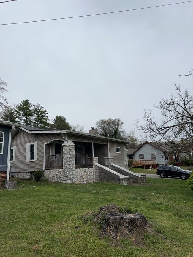 225 N Germantown Rd, Unit 219 in Chattanooga, TN - Foto de edificio - Building Photo