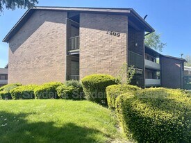 2605 Terrace Ave in Akron, OH - Building Photo