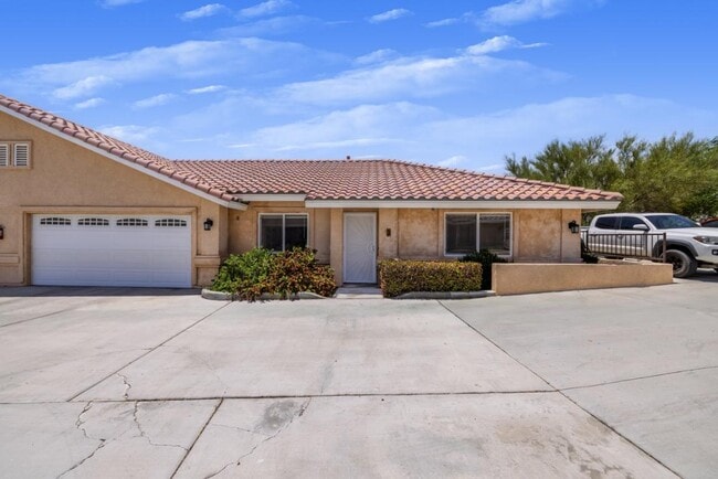 16201 Viho Rd in Apple Valley, CA - Building Photo - Building Photo