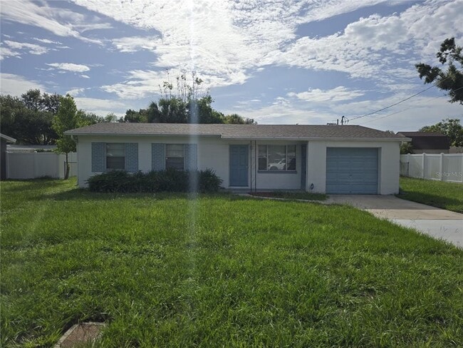 property at 5410 S Himes Ave