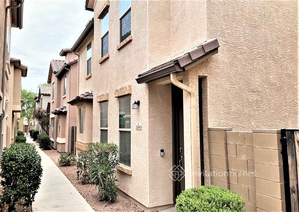 3380 E Liberty Ln in Gilbert, AZ - Foto de edificio