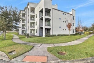 4751 Clock Tower Dr in Kissimmee, FL - Building Photo