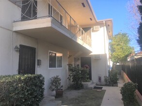 5126 Colfax Ave in North Hollywood, CA - Building Photo - Building Photo