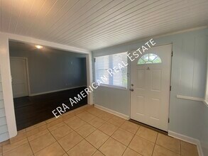 9 Okahatchee Cir SE in Fort Walton Beach, FL - Building Photo - Building Photo