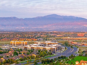 The Aven in Colorado Springs, CO - Foto de edificio - Building Photo