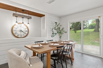 7916 Valley View Dr SE in Huntsville, AL - Building Photo - Building Photo