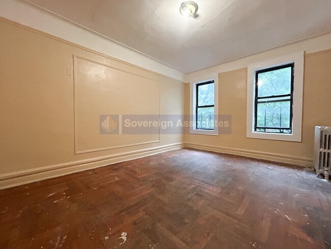 3349 Decatur Ave