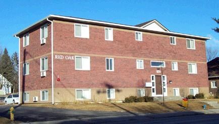Red Oaks Apartments in Waukegan, IL - Foto de edificio