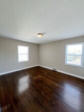 9512-9514 Charlotte St in Kansas City, MO - Building Photo - Building Photo