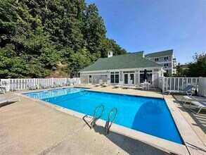 265 Edward J Roy Dr in Manchester, NH - Building Photo - Building Photo