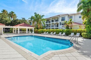 3145 NE 184th St in North Miami Beach, FL - Building Photo
