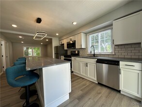 354 1/2 Gertrude St in Syracuse, NY - Building Photo - Building Photo